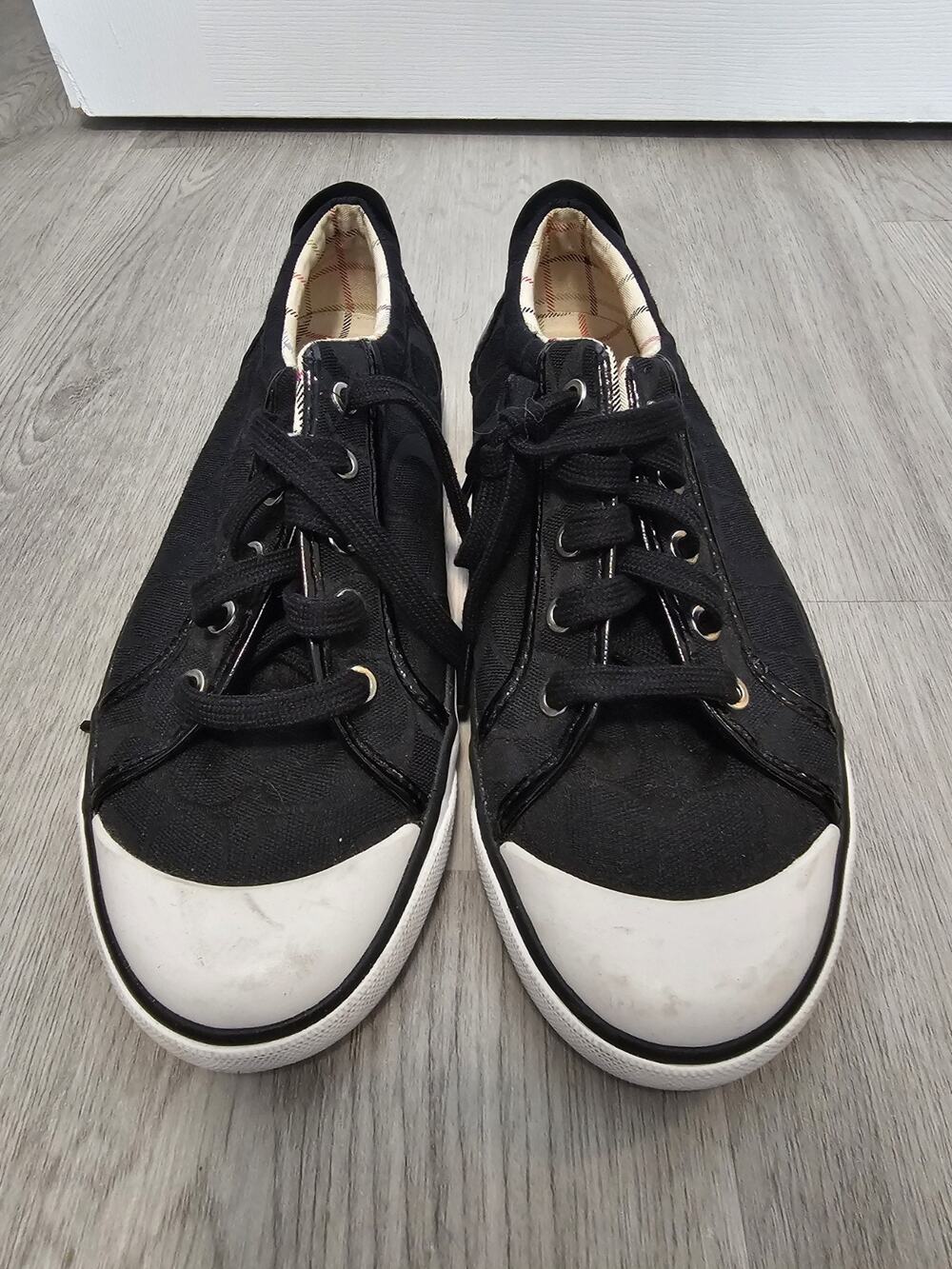 Women's Coach Barret Q322 Running Cross Training shoes size 10 Black